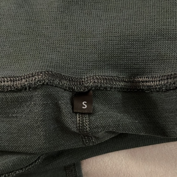 Size small Alphalete halo leggings - Picture 5 of 8